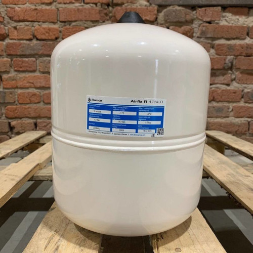 Бак для водоснабжения Flamco Airfix R, 12 л., PN10 DN 3/4" (20 мм) , вертикальный